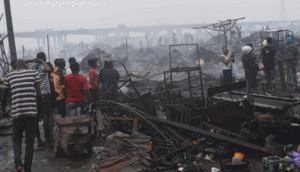Fire-Razed-Cole-Street-in-E