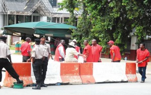 Members of the Nigeria Union of Petroleum and Natural Gas and Petroleum and Natural Gas Senior Staff Association of Nigeria